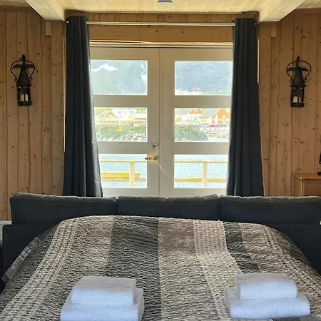 Toppøy Rorbuer