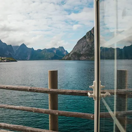 Toppoy Rorbuer * Reine